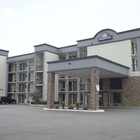 Days Inn by Wyndham Kodak/Sevierville Intrstate SmokeyMntns Eksteriør bilde