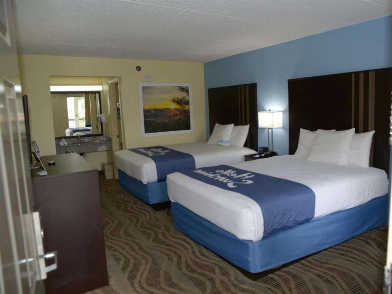 Days Inn by Wyndham Kodak/Sevierville Intrstate SmokeyMntns Eksteriør bilde
