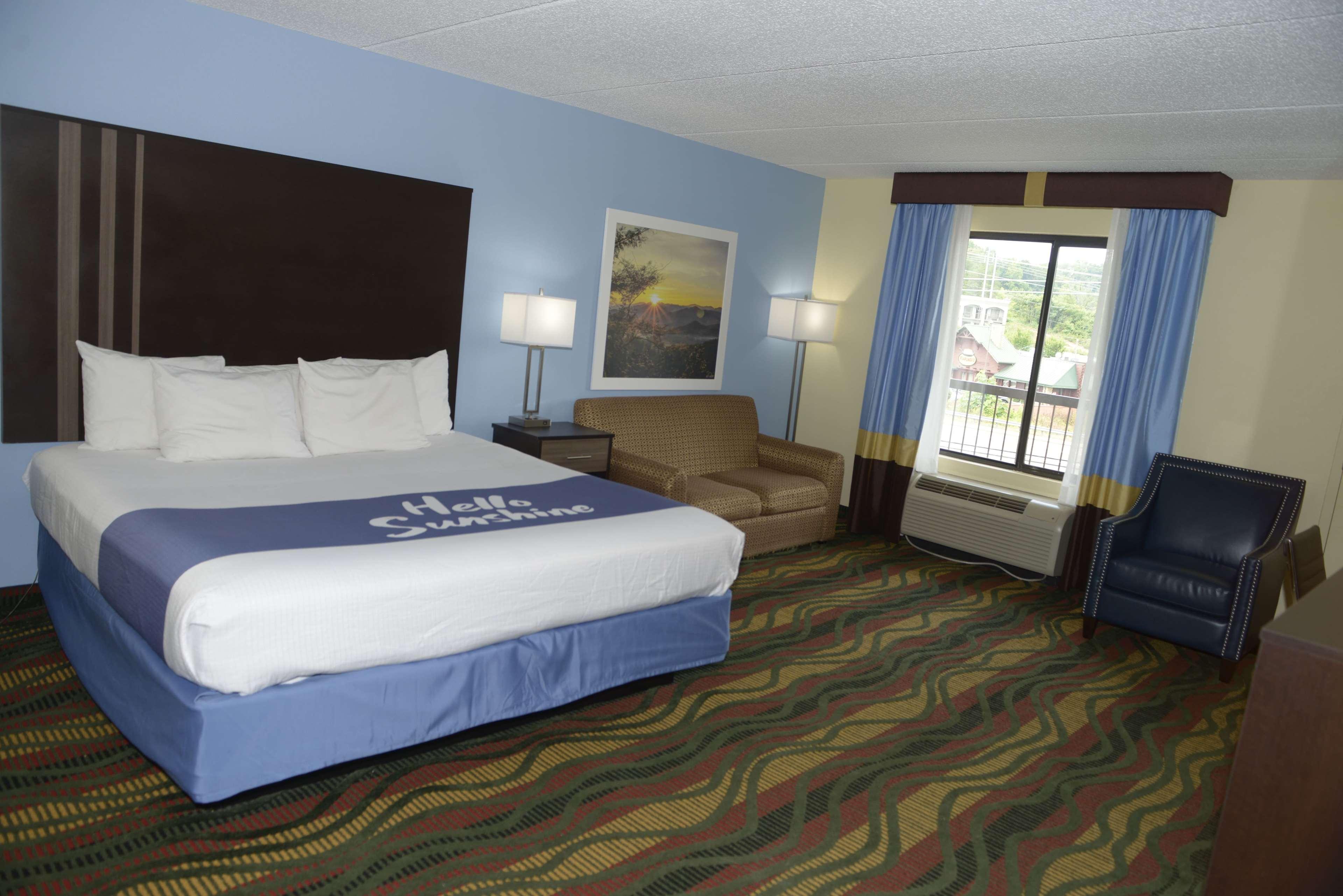 Days Inn by Wyndham Kodak/Sevierville Intrstate SmokeyMntns Eksteriør bilde