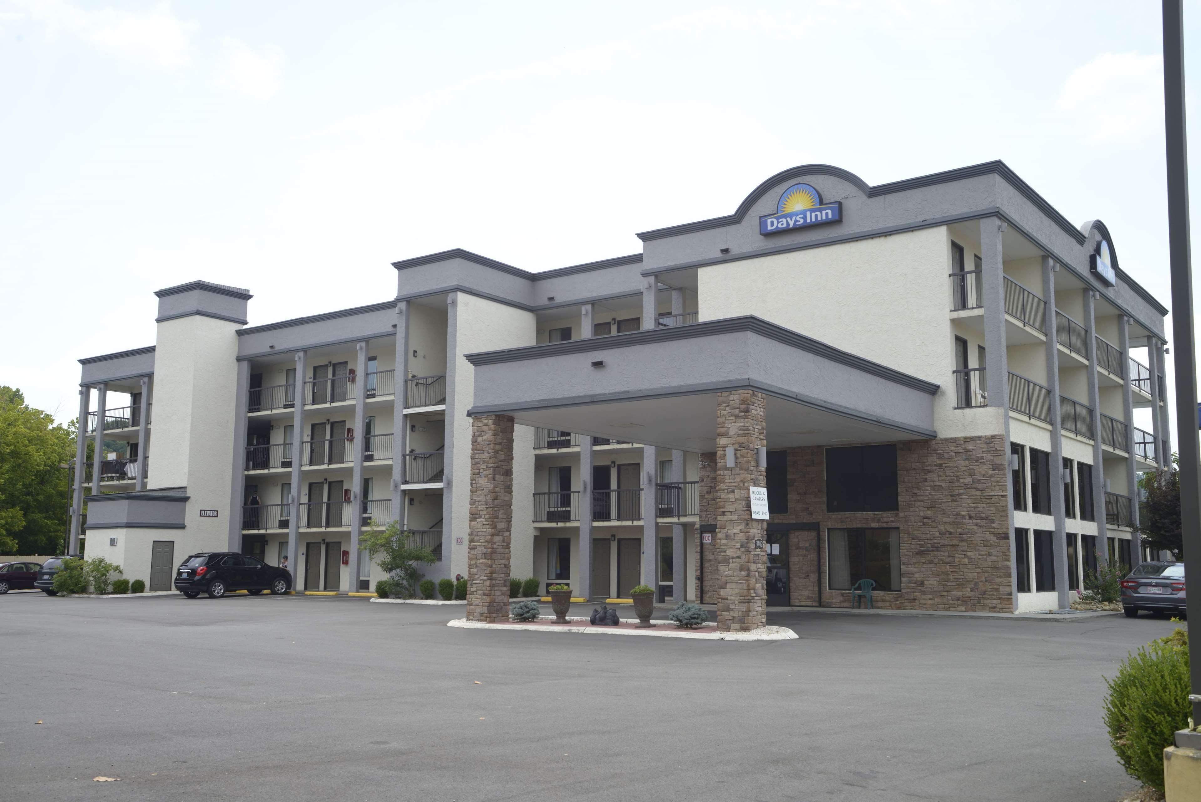 Days Inn by Wyndham Kodak/Sevierville Intrstate SmokeyMntns Eksteriør bilde